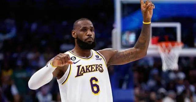 U球体育直播平台-运气不佳！詹姆斯伤缺3周湖人季后赛形势急转直下